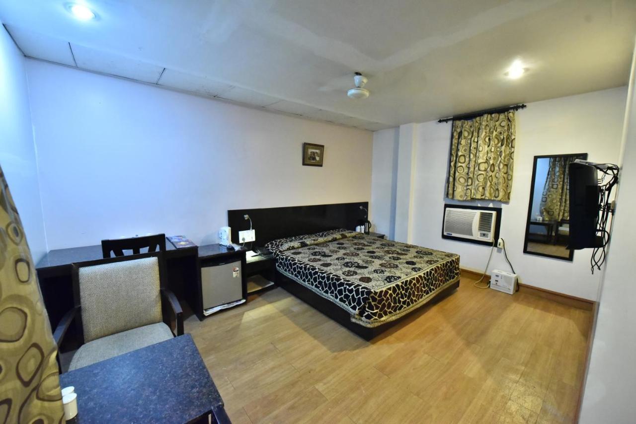 Tekareesinn Lucknow Buitenkant foto